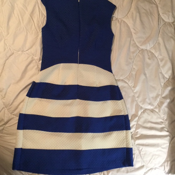 Gabby Skye Dress - Picture 5 of 6